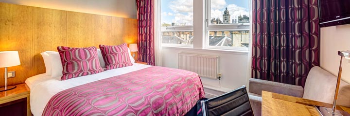 A City Double bedroom at the Apex Grassmarket Hotel, Edinburgh