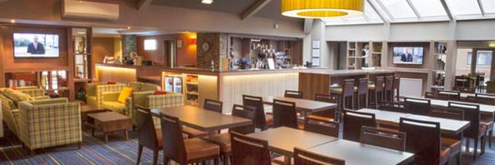 The bar and breakfast area at the Holiday Inn Express Edinburgh Airport
