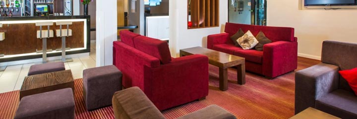 The hotel bar and lobby lounge at the Holiday Inn Express Edinburgh Royal Mile