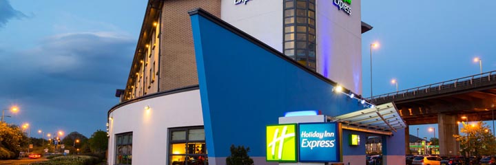 An exterior view of the Holiday Inn Express Glasgow Airport