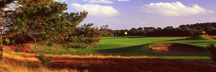 The 7th hole of the Burnside course at Carnoustie Golf Links