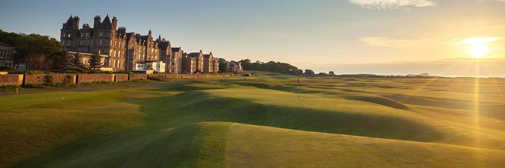 Looking down the 16th hole - Gate - of the North Berwick West Links from the back of the green, clearly showing the two distinct plateaux of the green, separated by a gully. The Marine Hotel is to the