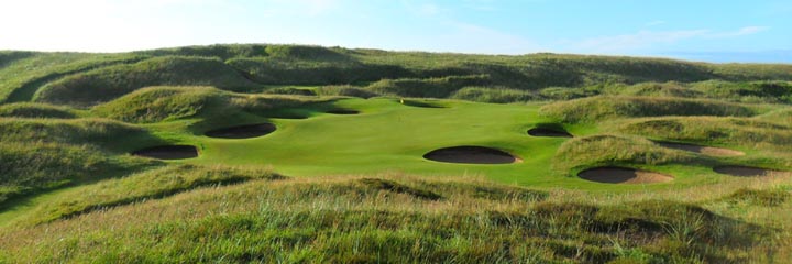 The 8th, and signature, hole at the Balgownie Links, Royal Aberdeen Golf Club